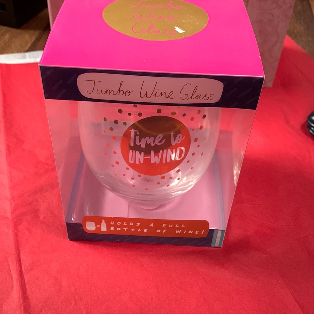 Jumbo Wine Glass gift packaged w 26oz capacity
